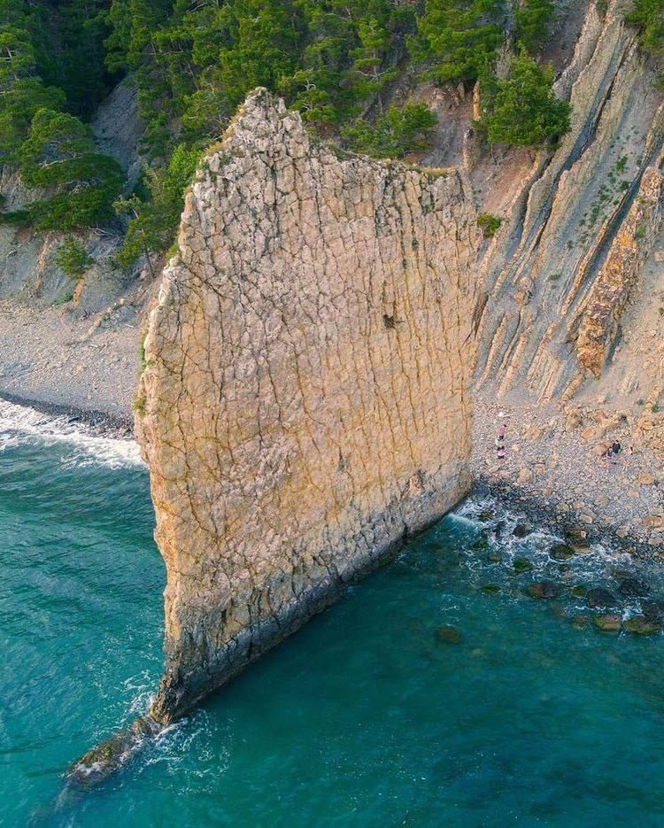 Скала Парус